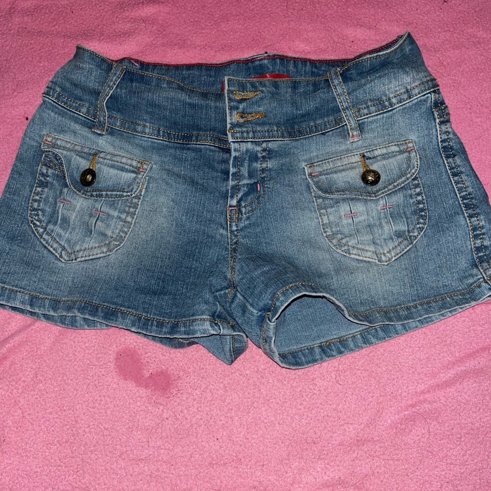 VINTAGE GLO LOWRISE Y2K DENIM SHORTS